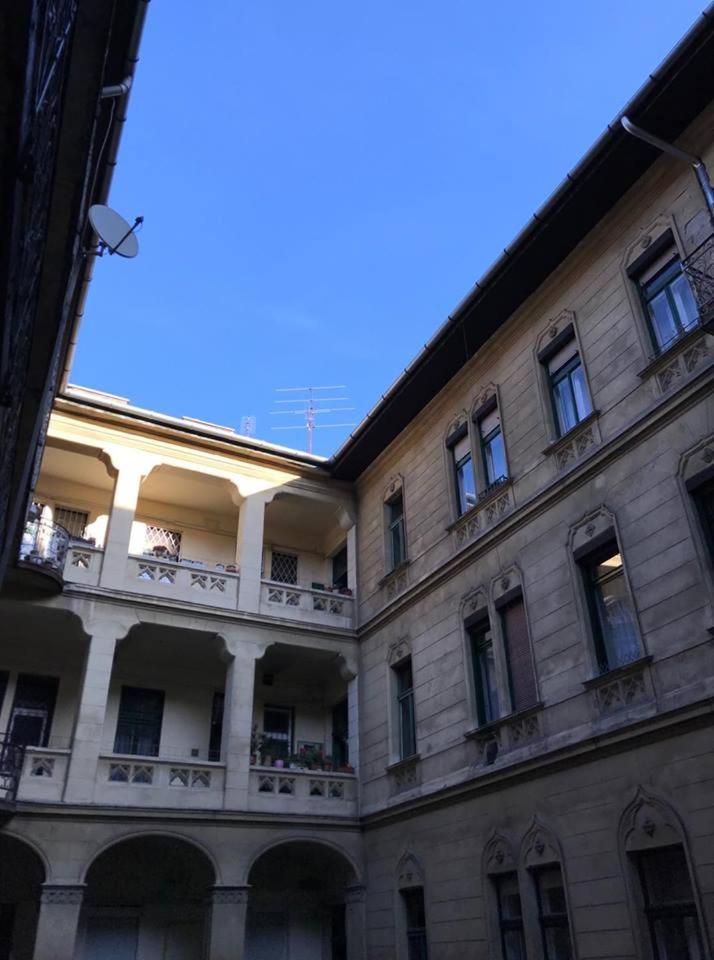 Csengery Apartment Budapeste Exterior foto